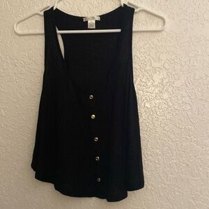 Woman’s Black tank top small